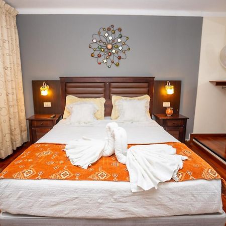 Gold Infinity Hotel Tacna Luaran gambar