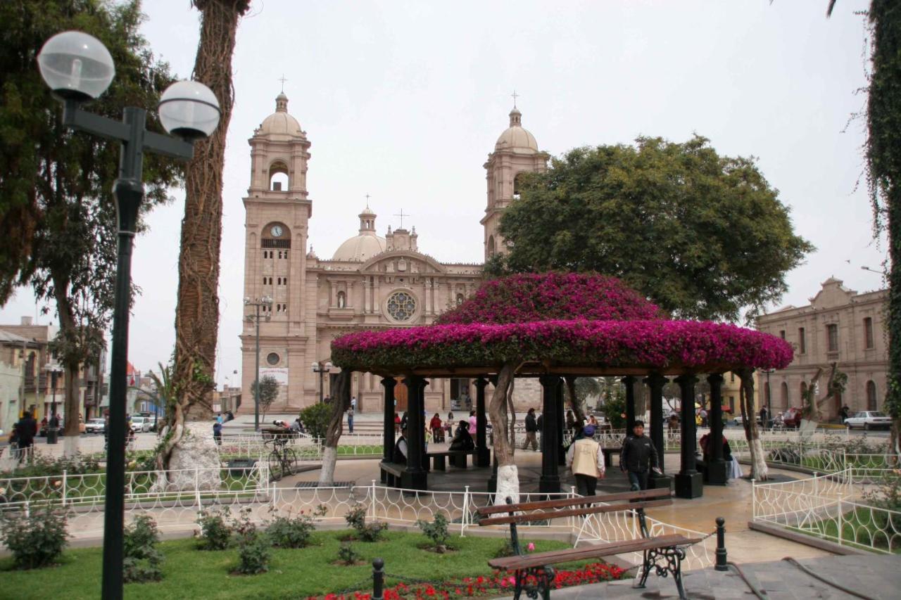 Gold Infinity Hotel Tacna Luaran gambar