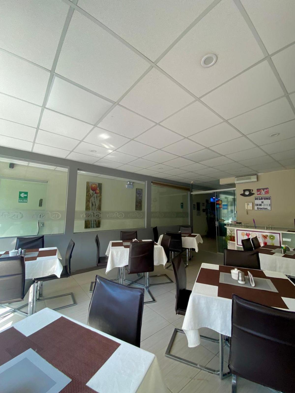 Gold Infinity Hotel Tacna Luaran gambar